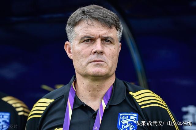 亚博平台-包含从曼联扳平良机备战CBA季后赛到金州勇士加时末段复出首秀，武汉三镇临场应变备战法甲的词条